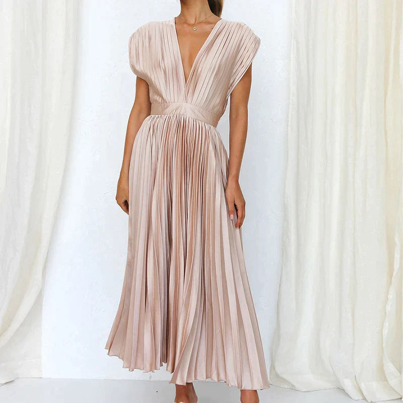 Sassy - Elegant Maxi Pleated Dress